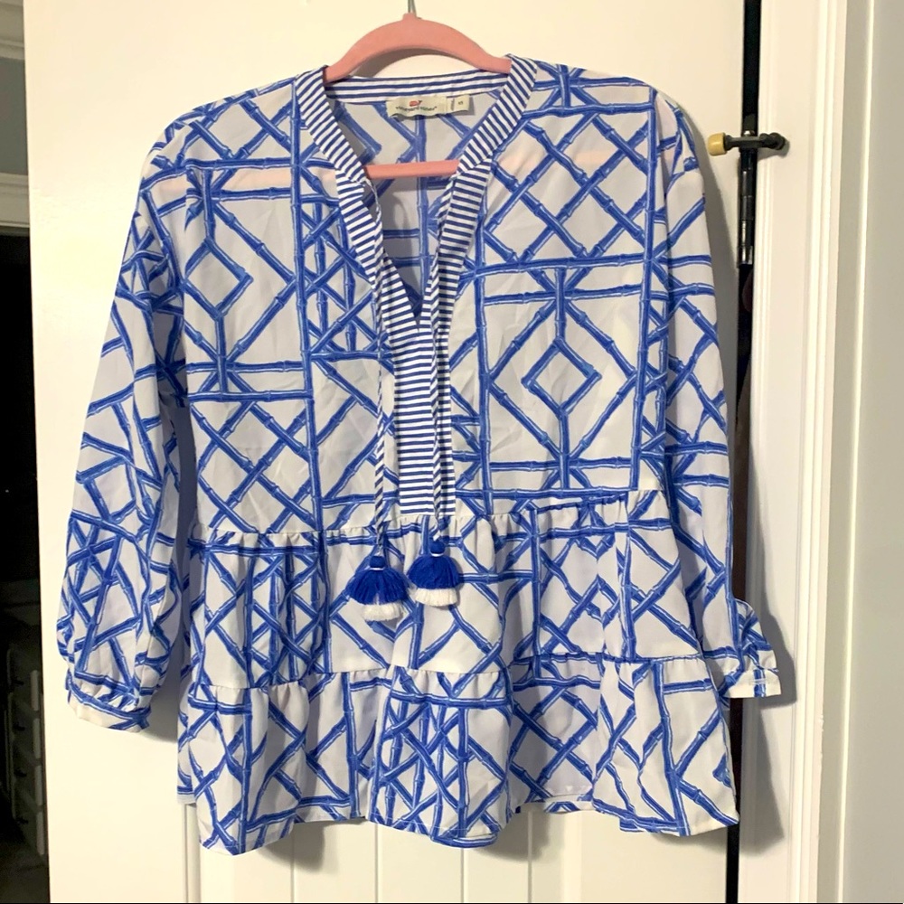 Vineyard Vines top blue & white bamboo print - size XS